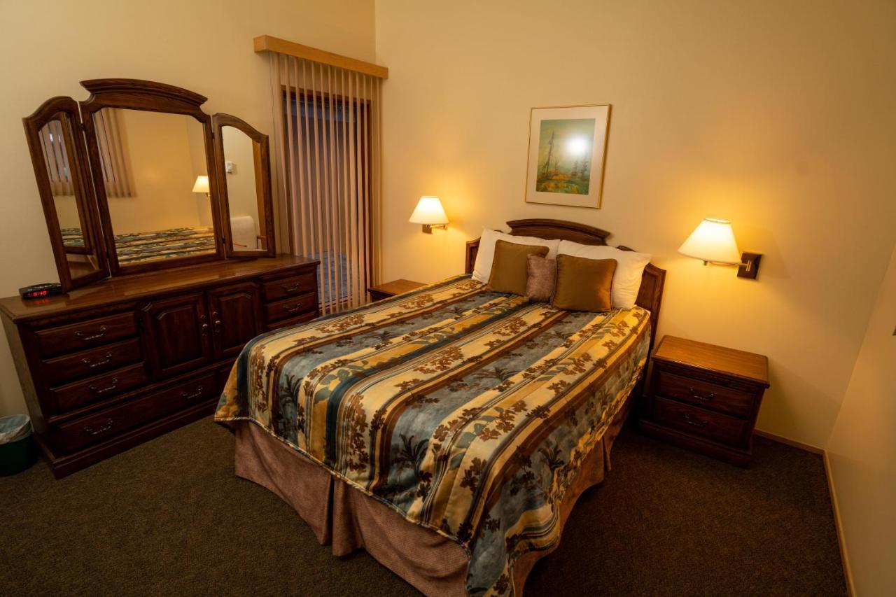 Fairmont Hot Springs Resort Zewnętrze zdjęcie